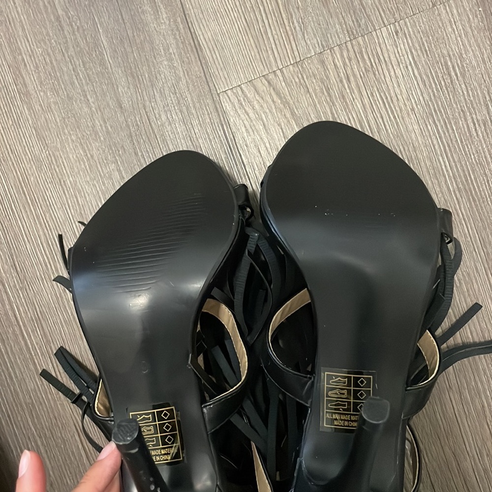 Adriana New York Caged Fringe Stilettos black - Picture 9 of 13